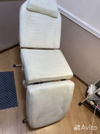 Кушетка косметологическая