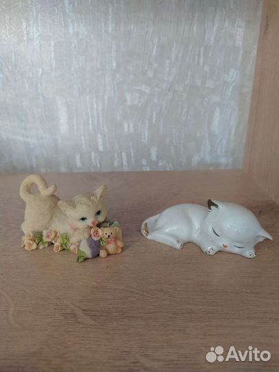 Коллекция статуэток Котики