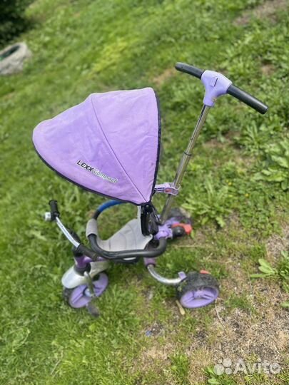 Детский велосипед с ручкой