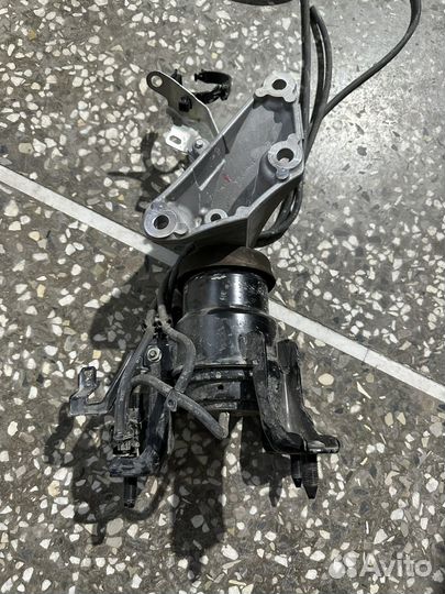Передняя подушка двигателя toyota camry 75 2.5