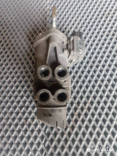 Кран главный тормозной MAN TGA 2006 81521306275