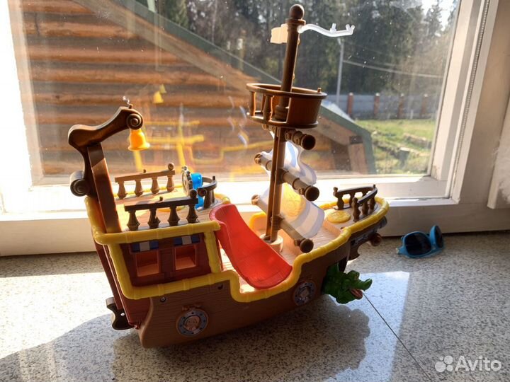 Игрушка Джек и пираты Нетландии корабль