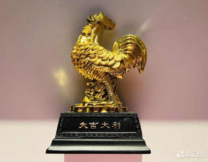 Четки, статуэтка Шивы, Петуха и др