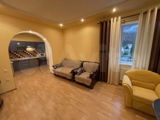 2-к. квартира, 60 м², 4/5 эт.