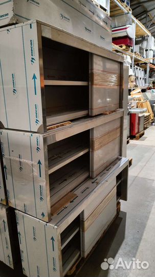 Полка закрытая купе 1500/400