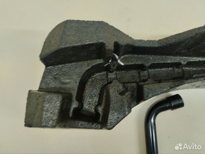 Ящик инструментов Nissan Note E11 2006-2013