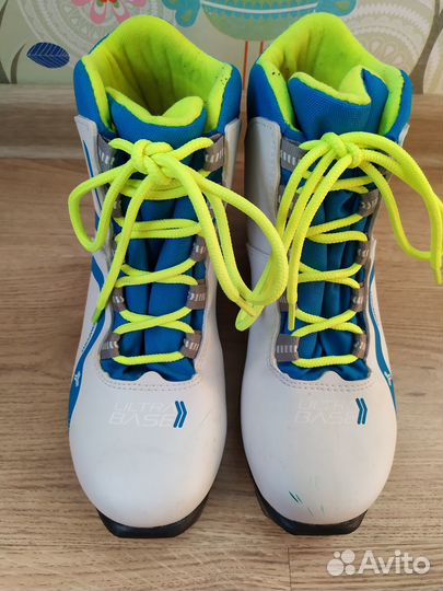 Лыжные ботинки 38 Trek