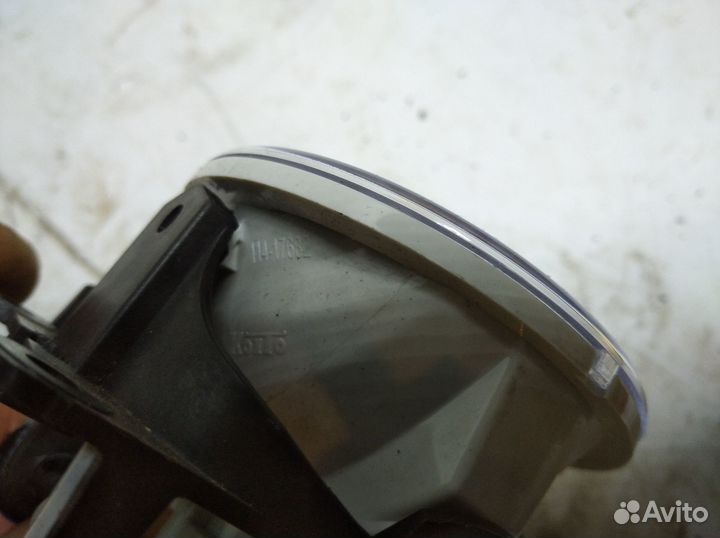 Фара противотуманная левая Citroen C3 picasso 2009