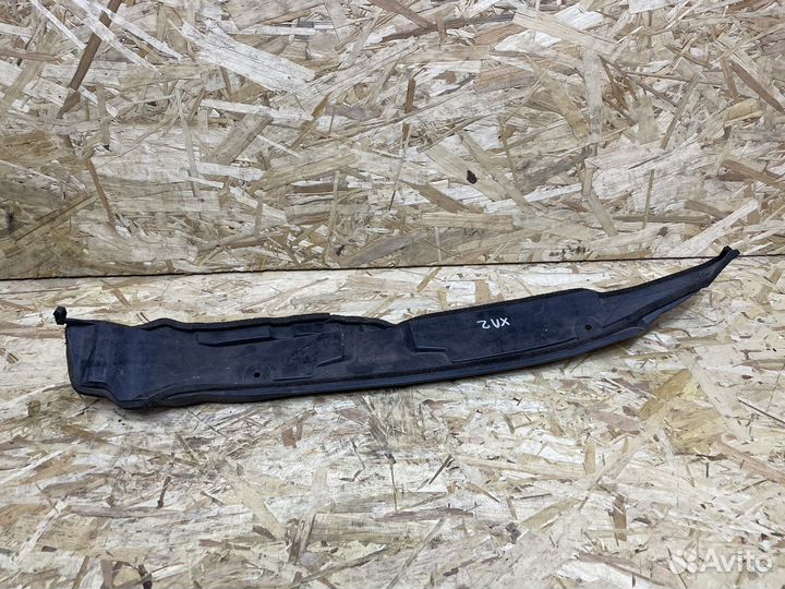 Пыльник правый в крыло Toyota Highlander 2