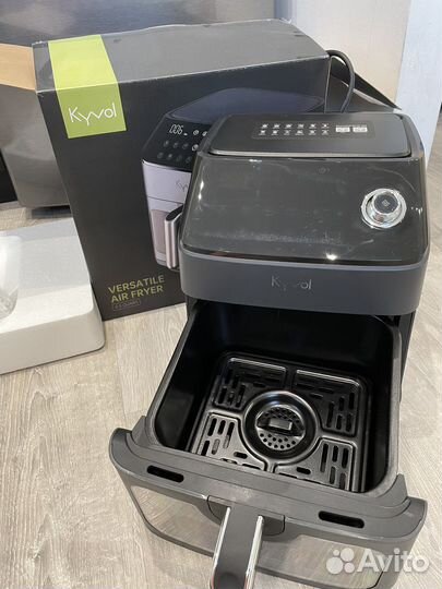 Аэрофритюрница Kyvol AF200W черный