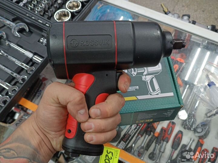 Гайковерт пневматический 950 нм Rossvik