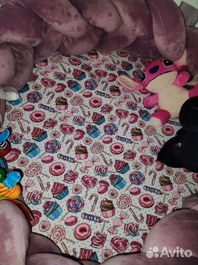 Непромокаемый наматрасник круглый и простынь