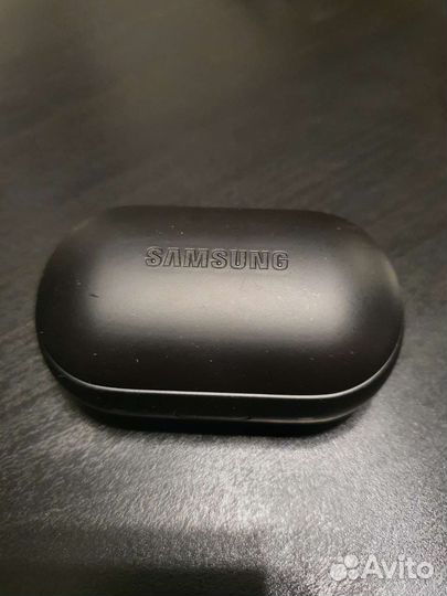 Беспроводные наушники Samsung IconX 2018