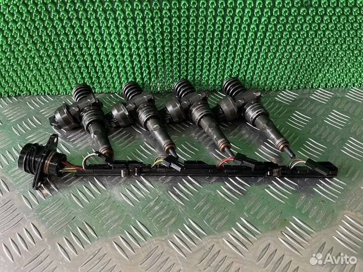 Насос форсунки Volkswagen Passat B5+ 1.9 TDI AVF