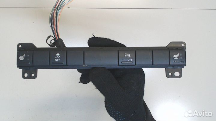 Кнопка обогрева сидений Jeep Grand Cherokee, 2006