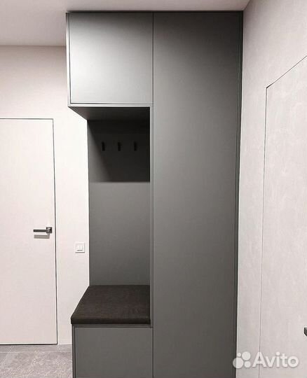 Шкаф прихожая новая
