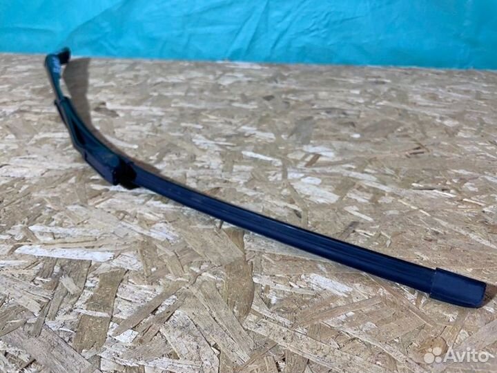 Поводок стеклоочистителя передний левый Renault