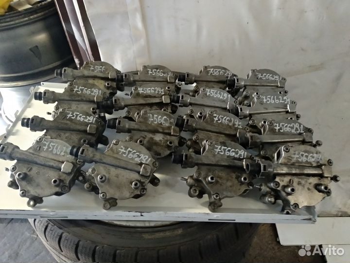 Вакуумный насос на BMW F10 E53 X5 F20 F32