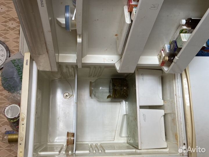 Холодильник морозильник stinol