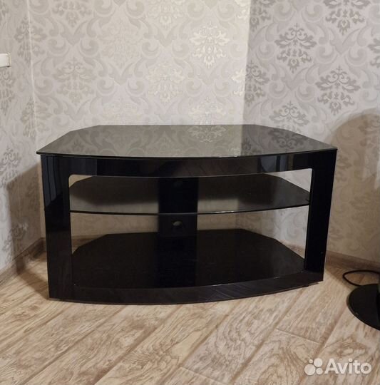Тумба под телевизор (черное закаленное стекло)