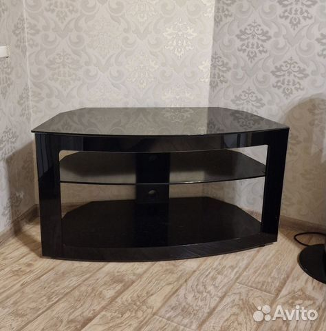 Тумба под телевизор (черное закаленное стекло)