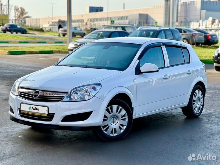 Opel Astra 1.6 МТ, 2013, 138 000 км