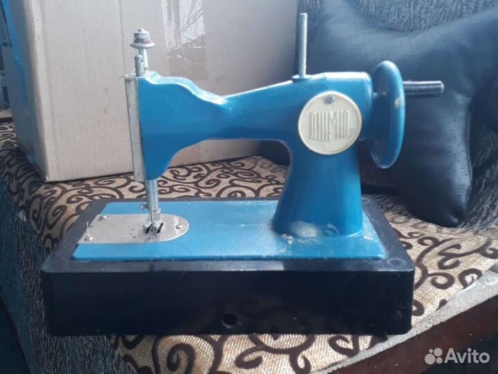 Швейная машина Подольск ручная