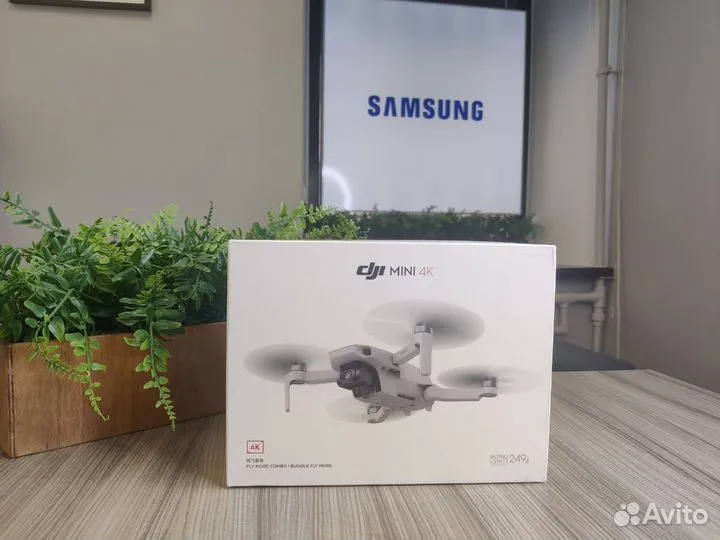 Квадрокоптер DJI mini 4k Fly More Combo