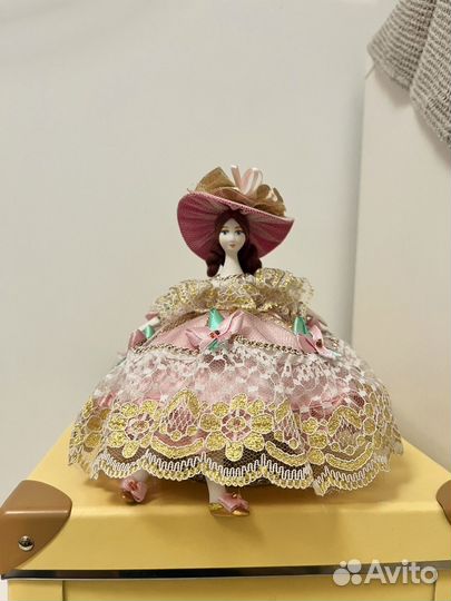 Кукла шкатулка