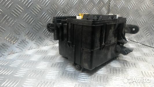 Блок предохранителей hyundai santa FE 1 (99K15M101