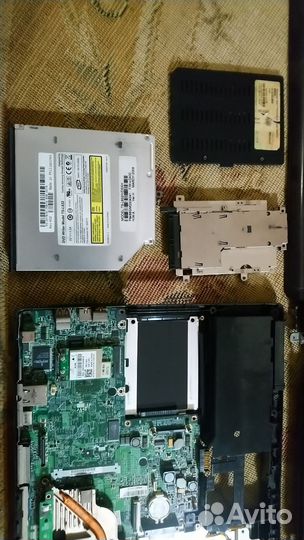 Ноутбук Dell vostro 1000