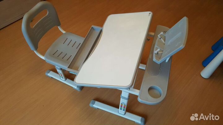 Детская парта со стулом