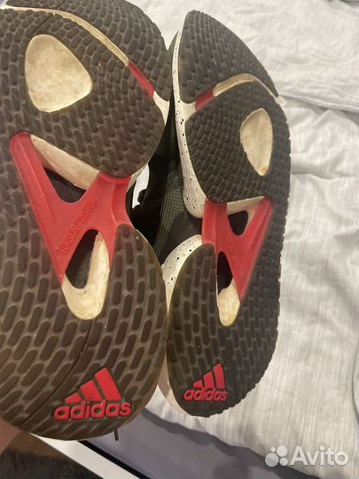 Кроссовки adidas
