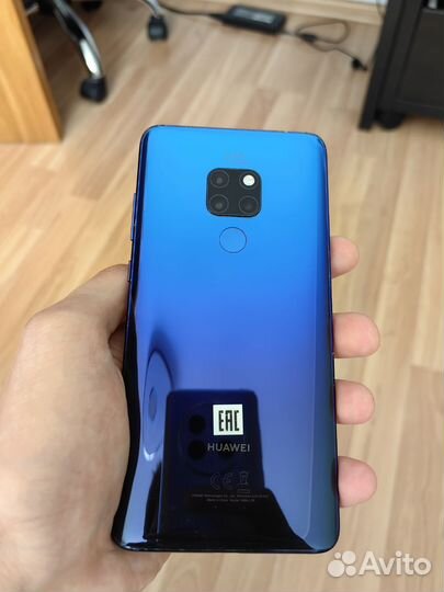 Huawei mate 20 в отличном состоянии