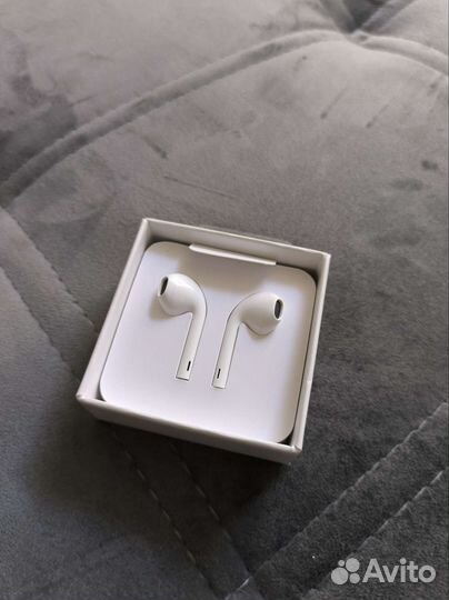 Наушники Apple EarPods 3.5 мм