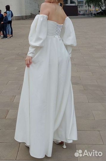 Свадебное/выпускное платье длинное с разрезом