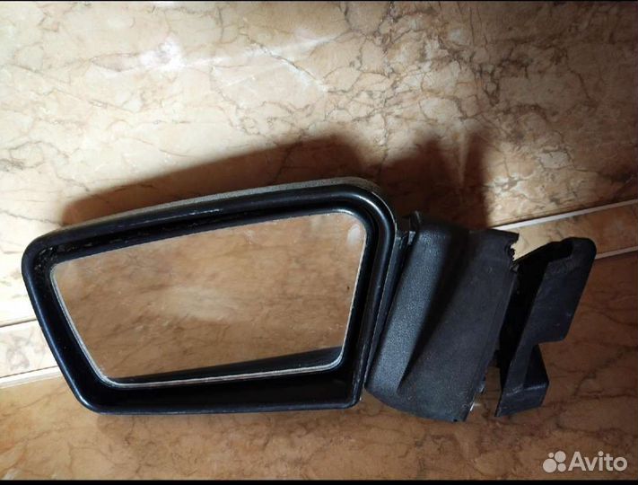 Зеркало автомобильное