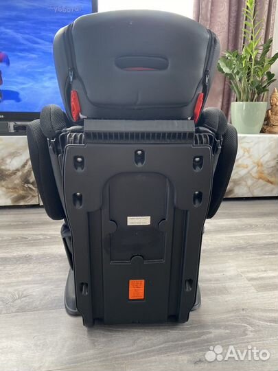 Автомобильное кресло happy baby mustang