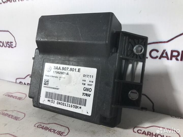 Блок управления стояночным тормозом Volkswagen