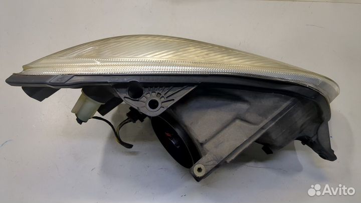 Фара (передняя) Skoda Roomster, 2007