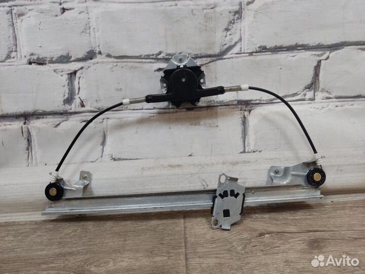 Стеклоподъемник передний правый Nexia