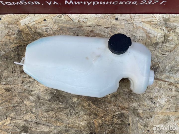 Бачок омывателя Renault Logan