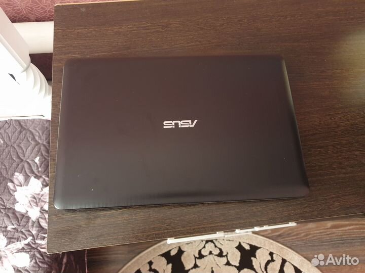 Ноутбук asus