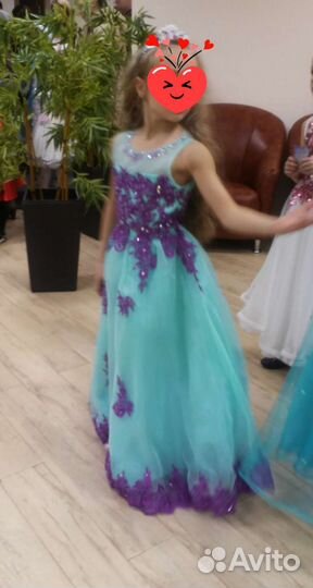Нарядное платье для девочки
