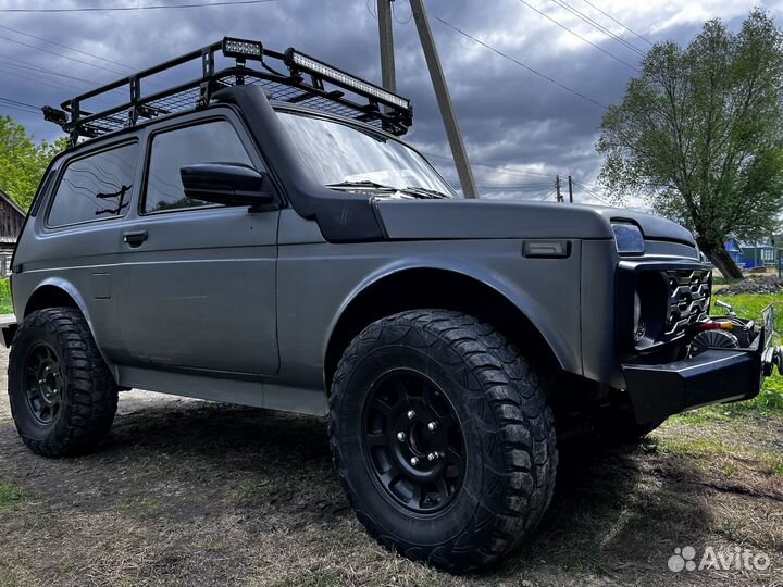 LADA 4x4 (Нива) 1.7 МТ, 2002, 13 500 км