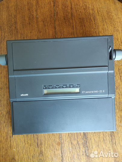 Печатная электронная машинка Olivetti ET 510-II