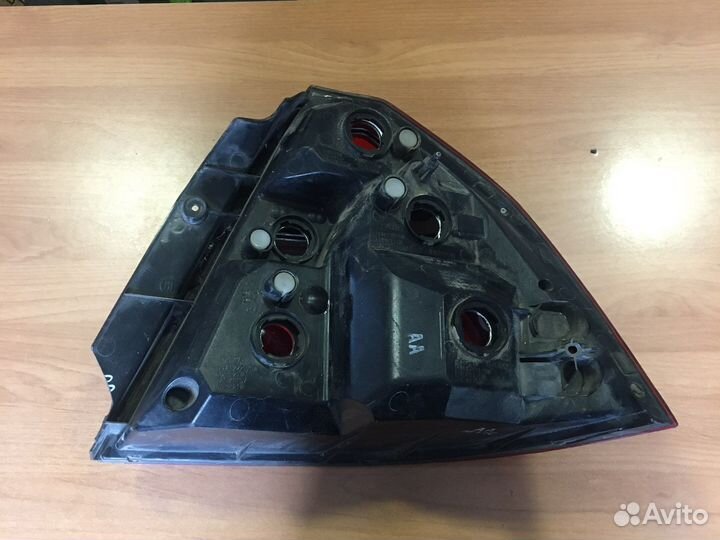 Фонарь задний левый Chevrolet Aveo т250 96650614