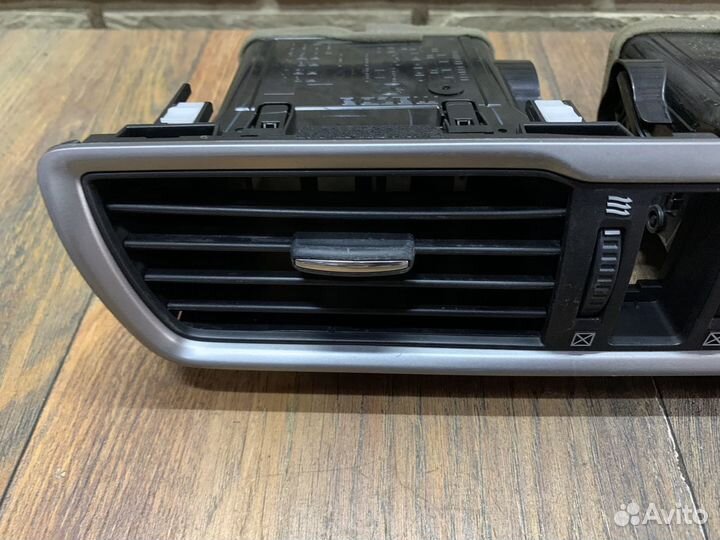 Mazda 3 (BM/BN) Дефлектор воздушный В торпедо