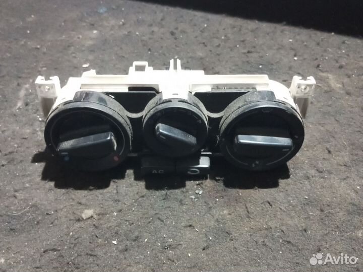 Блок управления печкой Skoda Octavia Tur A4