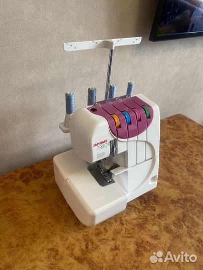 Оверлок janome 793b